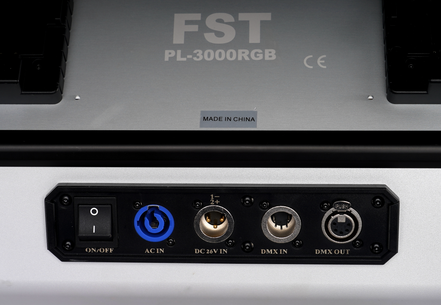Светодиодная панель FST PL-3000RGB профессиональная