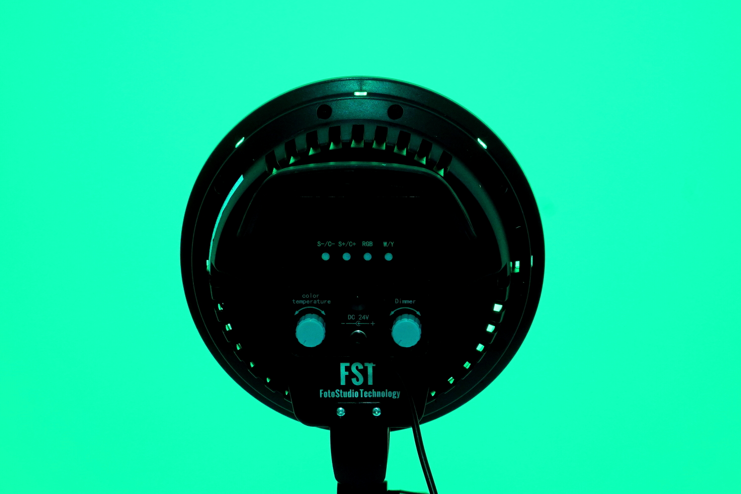    FST LED-1682RGB Kit